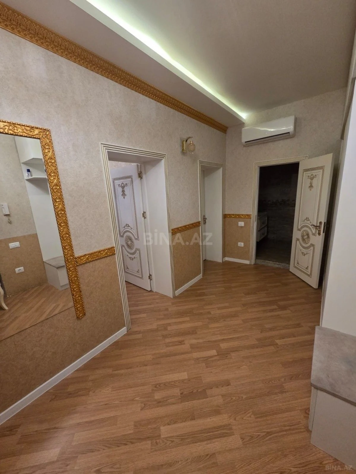Kirayə verilir 2 otaqlı mənzil 70 m²