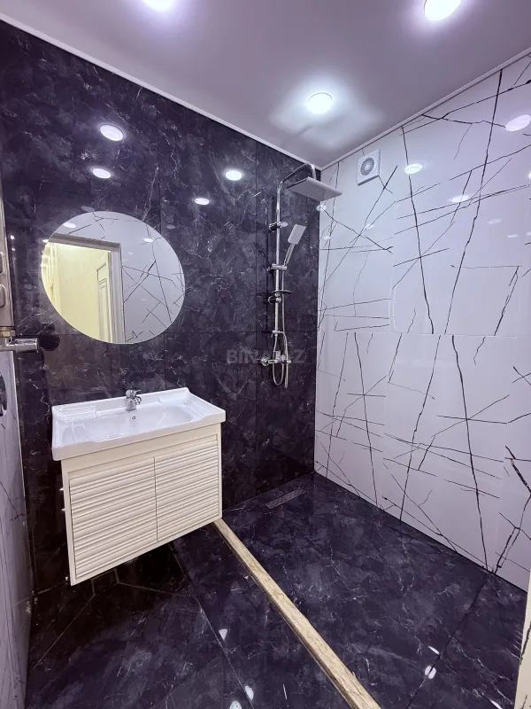 Satılır 2 otaqlı mənzil 68 m²