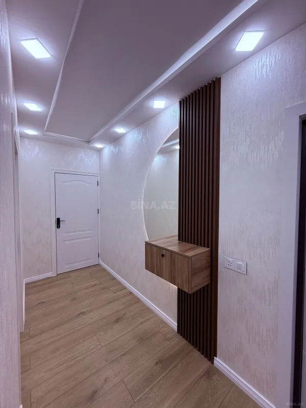 Satılır 2 otaqlı mənzil 68 m²