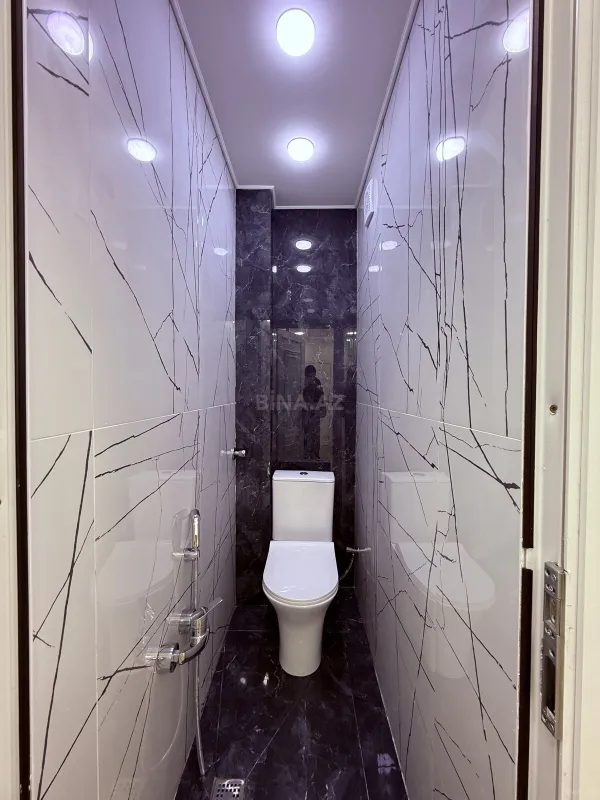 Satılır 2 otaqlı mənzil 68 m²