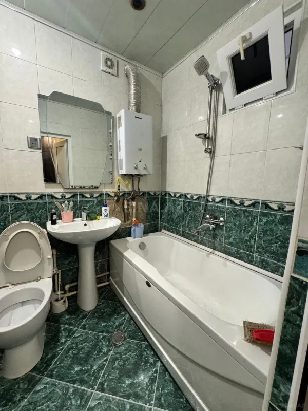 Satılır 2 otaqlı mənzil 45 m²