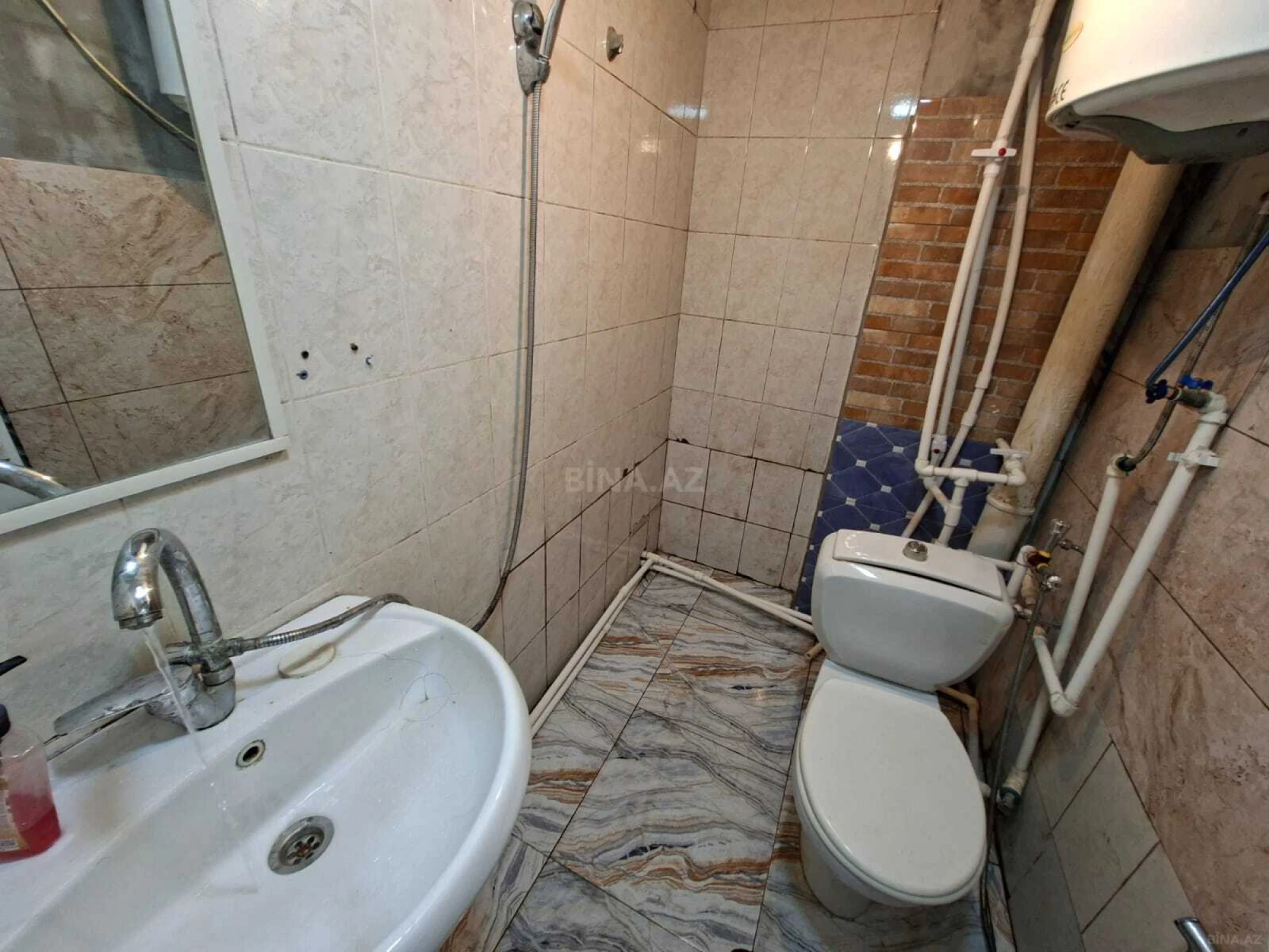 Kirayə verilir 2 otaqlı mənzil 50 m²
