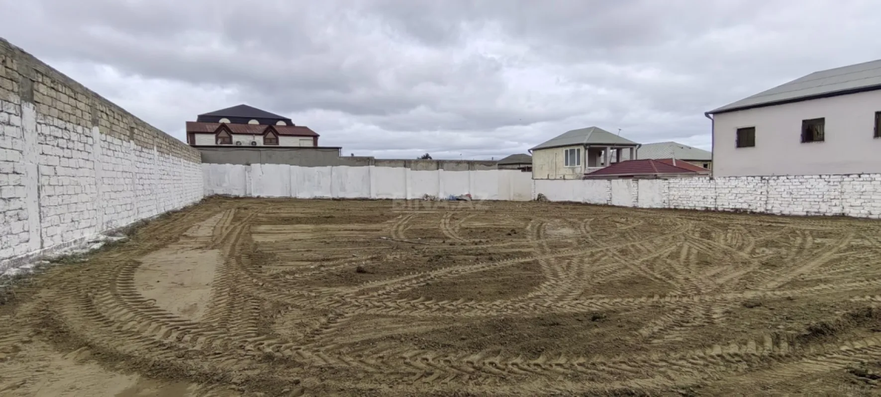 Satılır torpaq sahəsi 12 m²