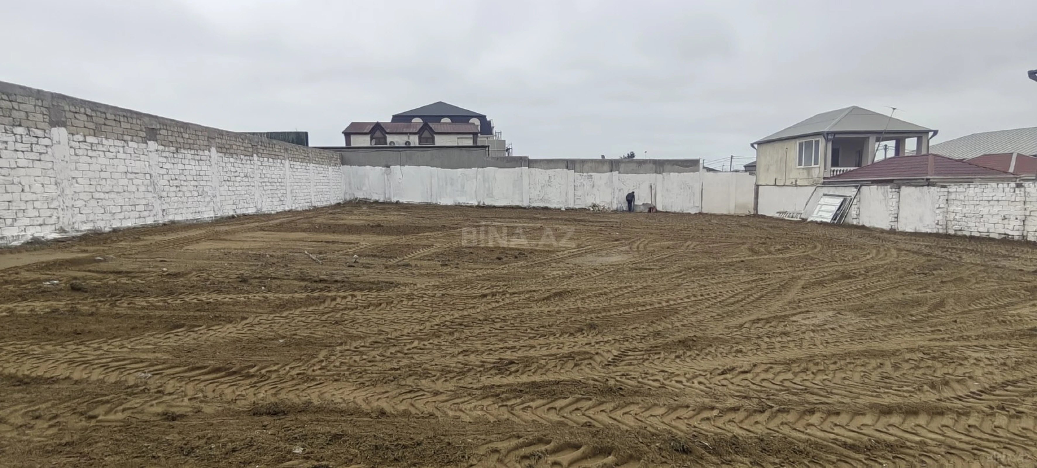 Satılır torpaq sahəsi 12 m²