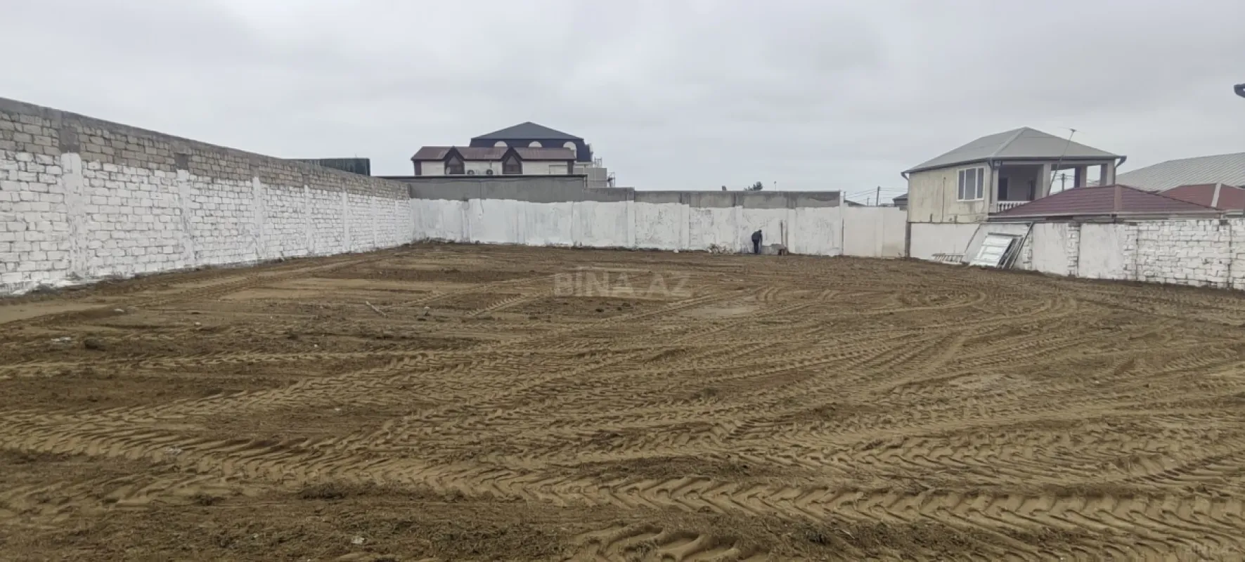 Satılır torpaq sahəsi 12 m²