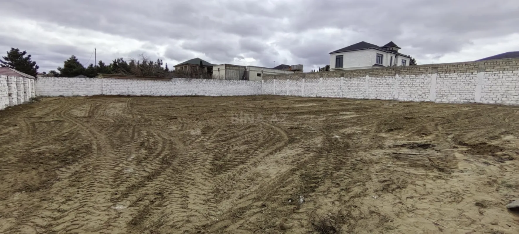 Satılır torpaq sahəsi 12 m²