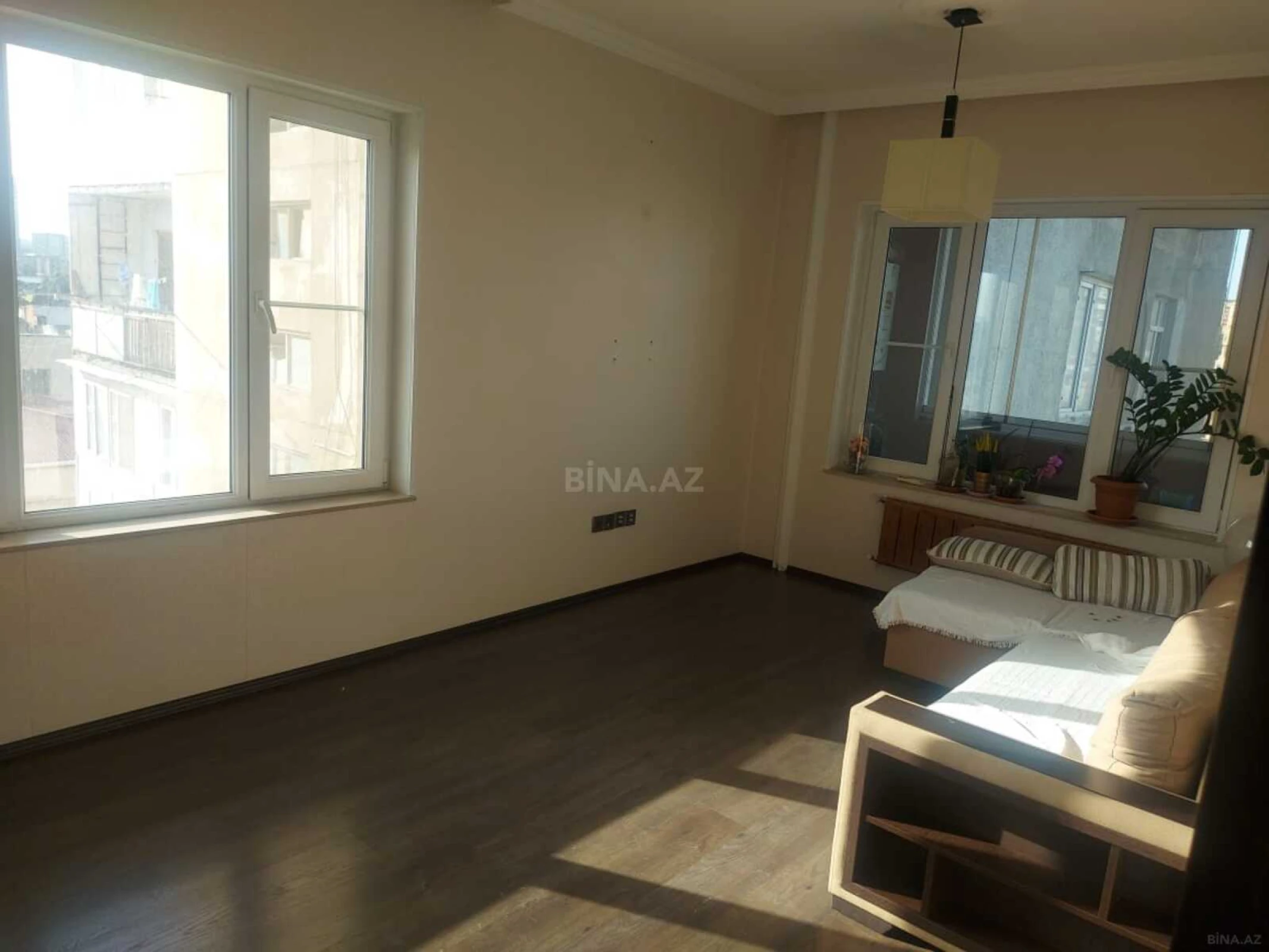 Satılır 3 otaqlı mənzil 80 m²