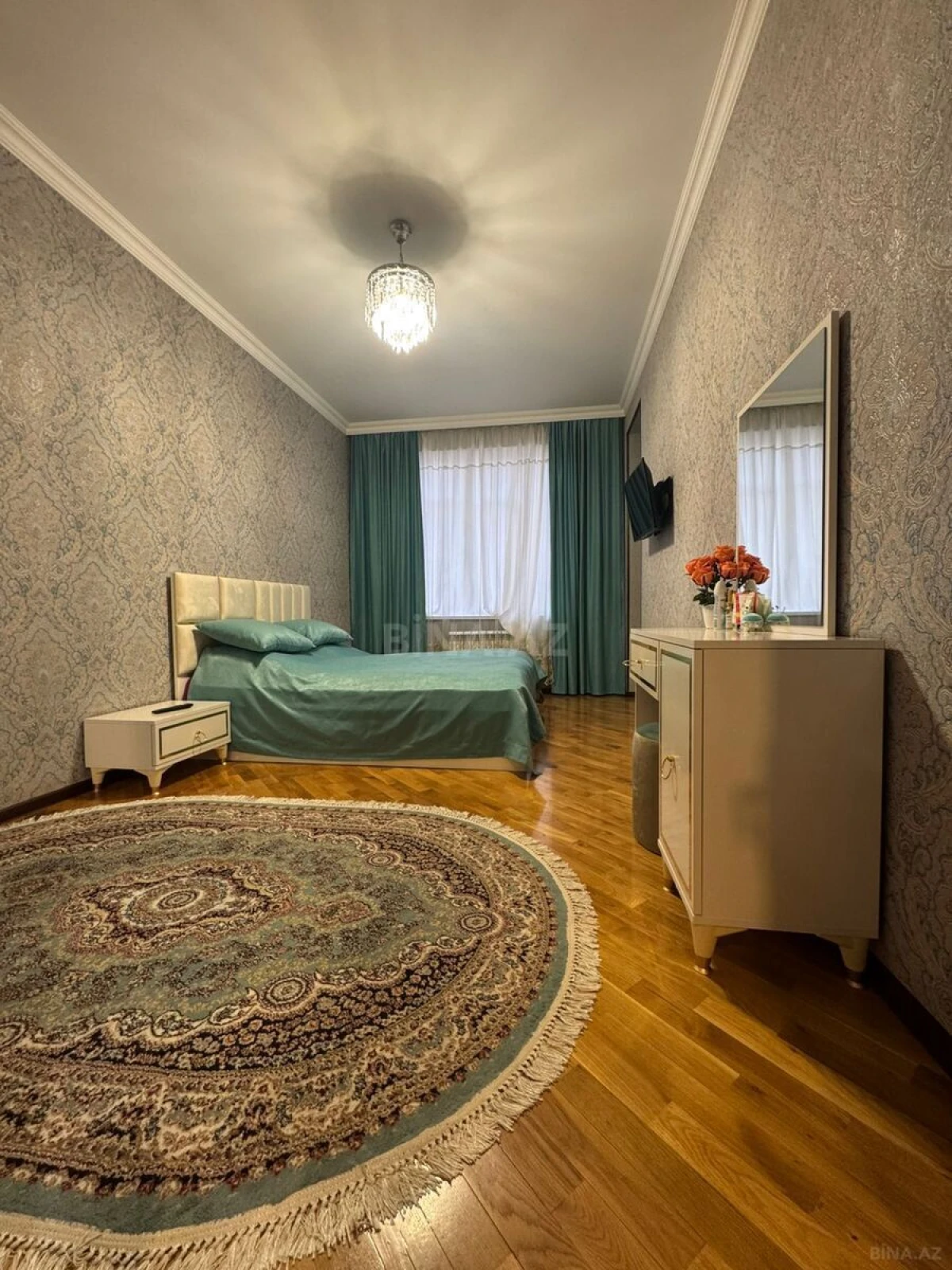 Satılır 2 otaqlı mənzil 72 m²