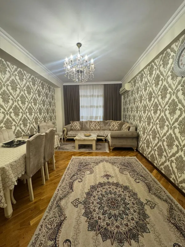 Satılır 2 otaqlı mənzil 72 m²
