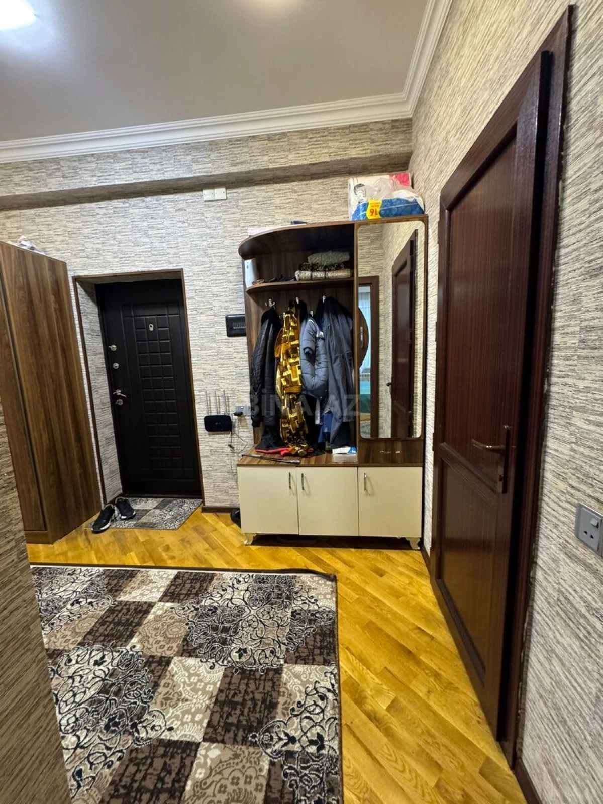 Satılır 2 otaqlı mənzil 72 m²