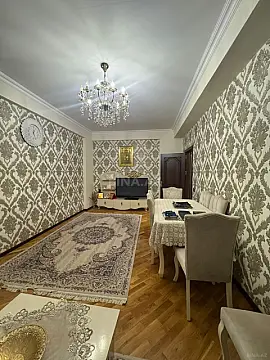 Satılır 2 otaqlı mənzil 72 m²
