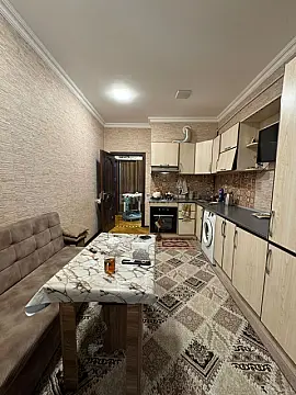 Satılır 2 otaqlı mənzil 72 m²