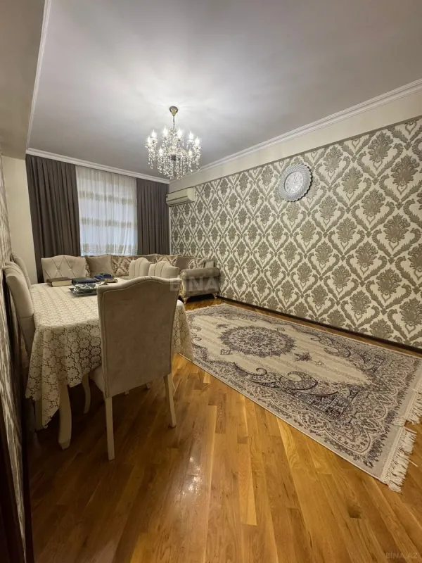 Satılır 2 otaqlı mənzil 72 m²