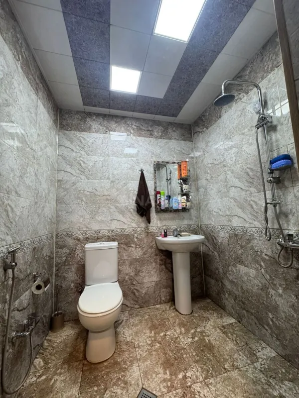 Satılır 2 otaqlı mənzil 72 m²