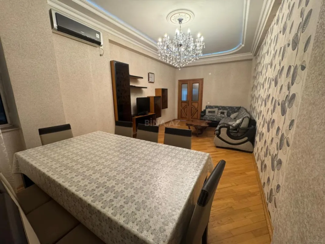 Satılır 3 otaqlı mənzil 115 m²