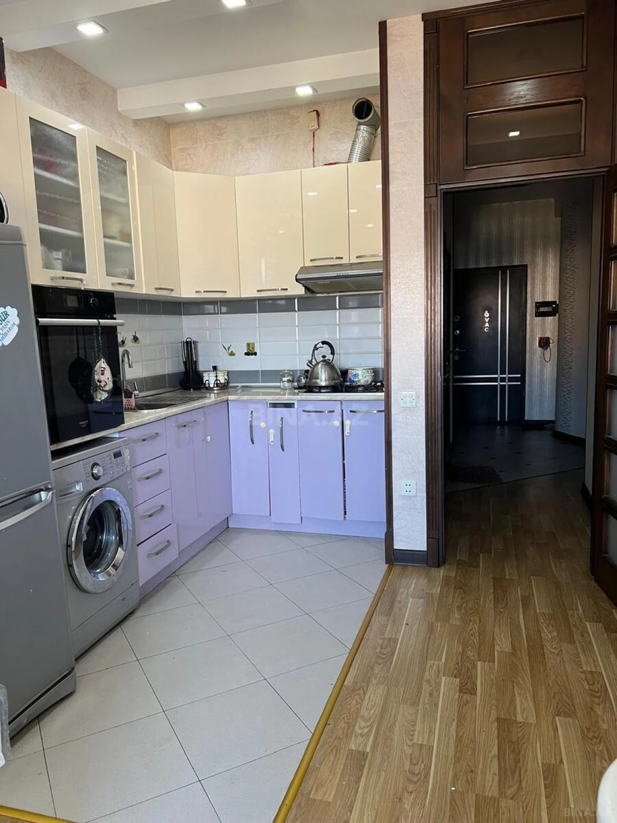 Kirayə verilir 2 otaqlı mənzil 70 m²
