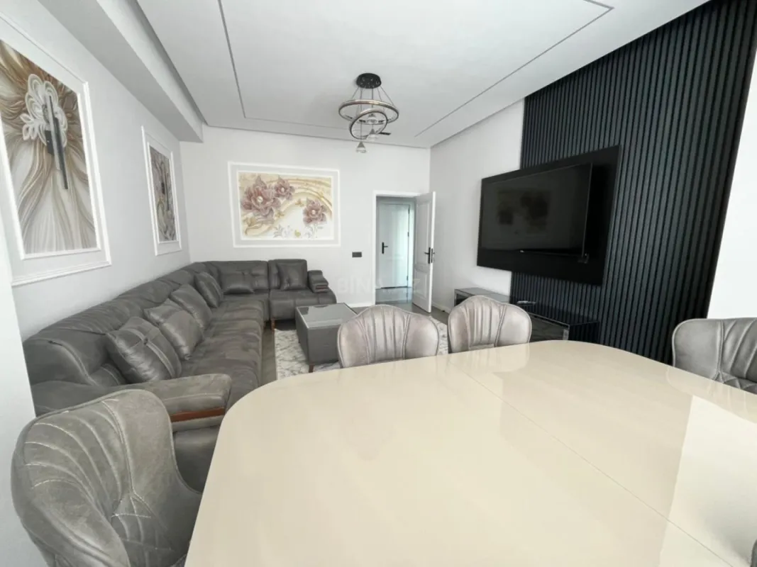 Kirayə verilir 3 otaqlı mənzil 112 m²