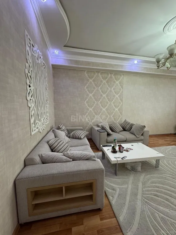 Satılır 2 otaqlı mənzil 55 m²