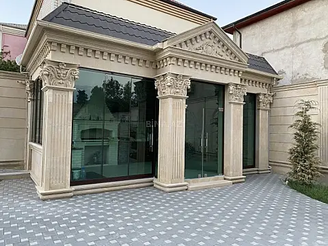 Satılır 7 otaqlı həyət evi 750 m²