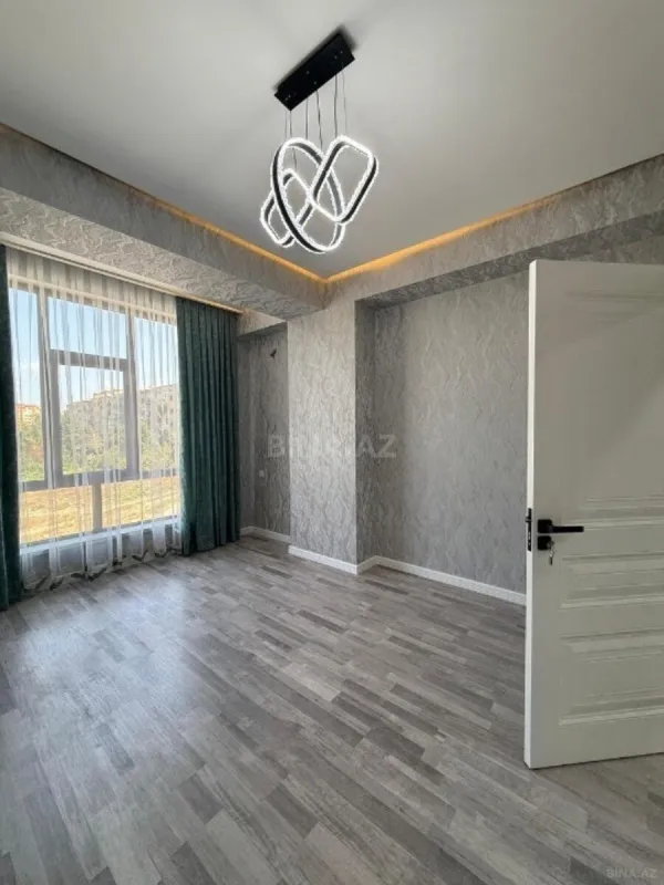 Satılır 7 otaqlı həyət evi 750 m²
