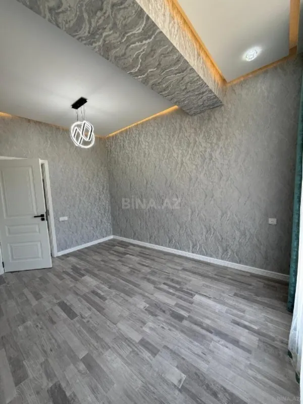 Satılır 7 otaqlı həyət evi 750 m²