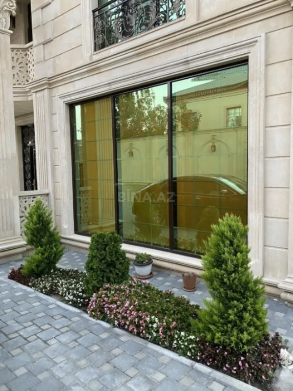 Satılır 7 otaqlı həyət evi 750 m²
