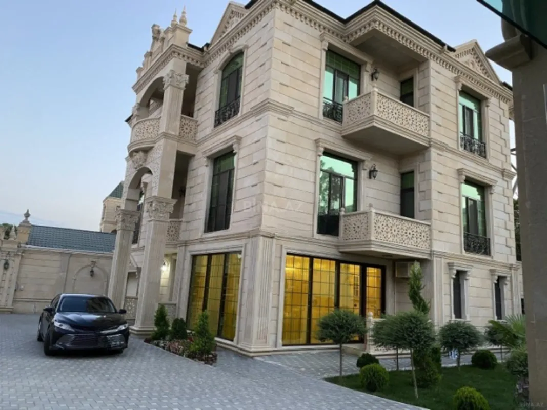 Satılır 7 otaqlı həyət evi 750 m²