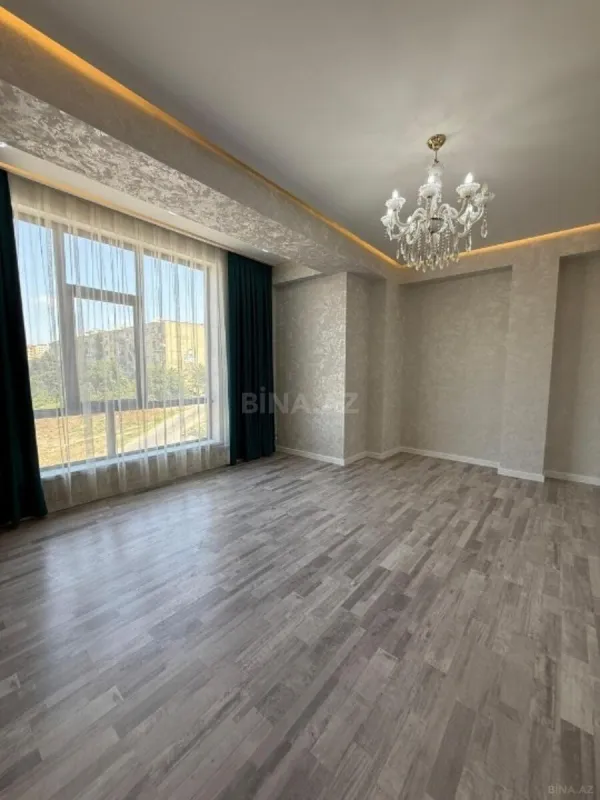 Satılır 7 otaqlı həyət evi 750 m²