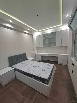 Satılır 4 otaqlı mənzil 145 m²