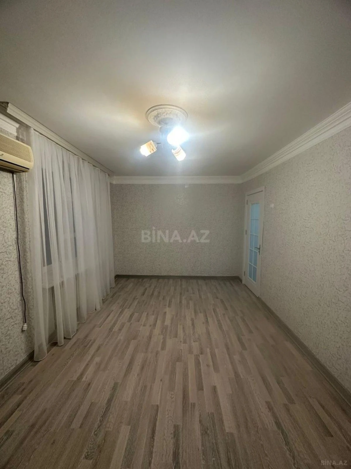 Satılır 1 otaqlı mənzil 38 m²