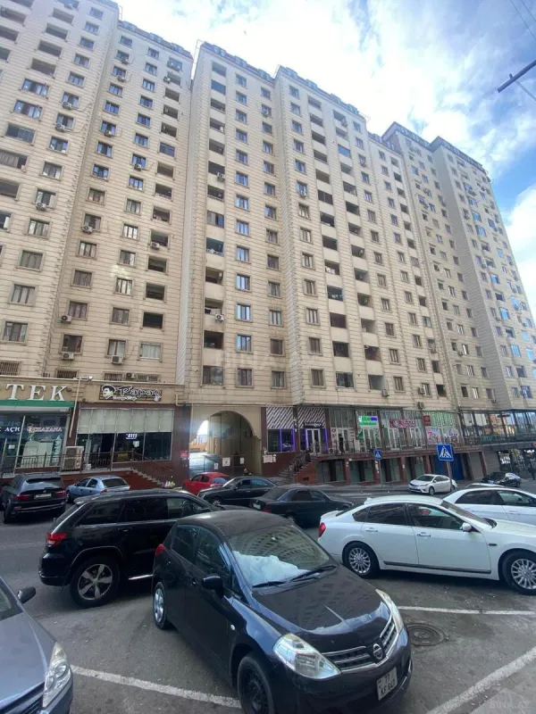 Satılır 3 otaqlı mənzil 92 m²