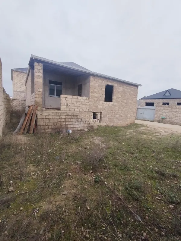 Satılır 4 otaqlı həyət evi 146 m²