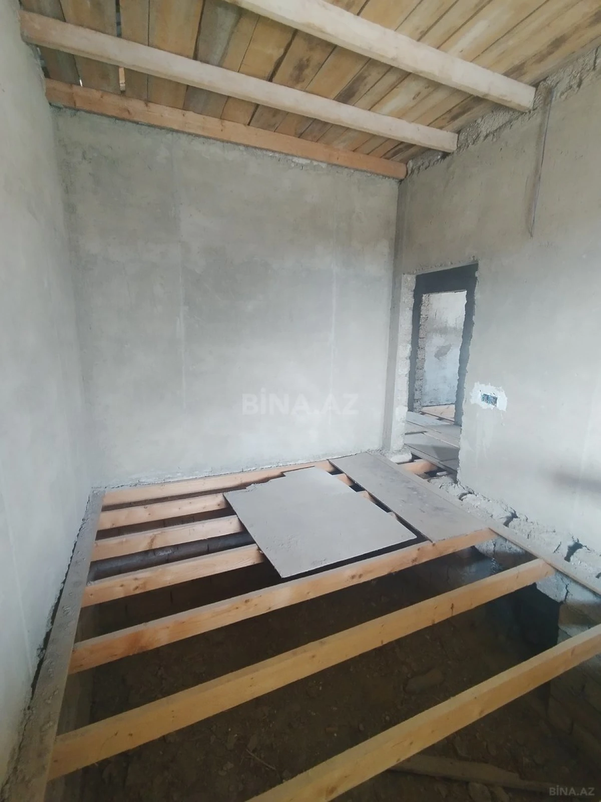 Satılır 4 otaqlı həyət evi 146 m²