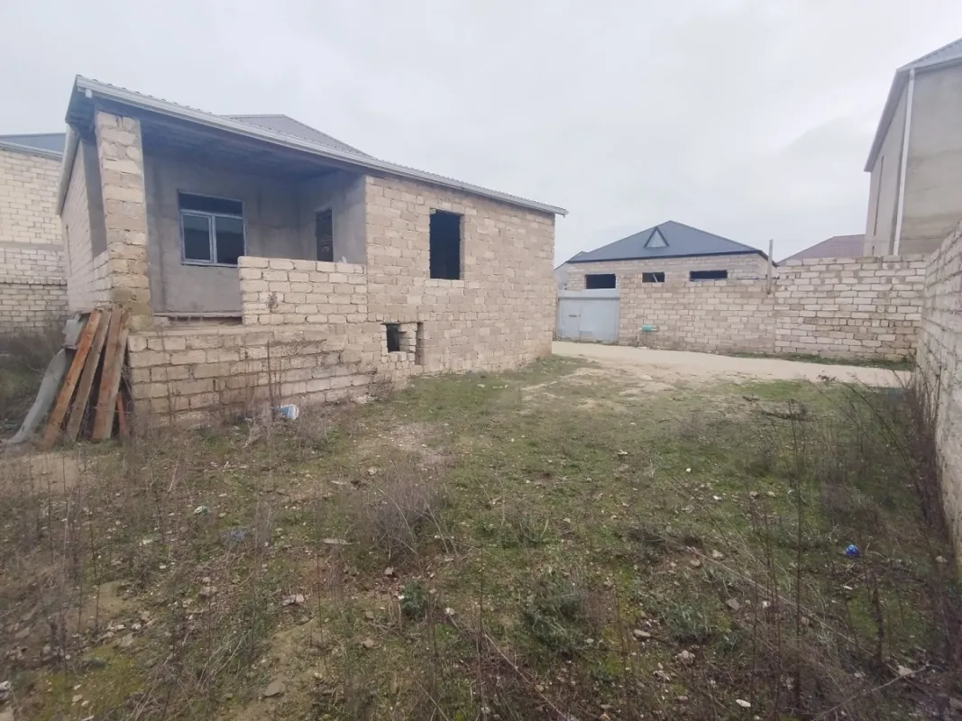 Satılır 4 otaqlı həyət evi 146 m²