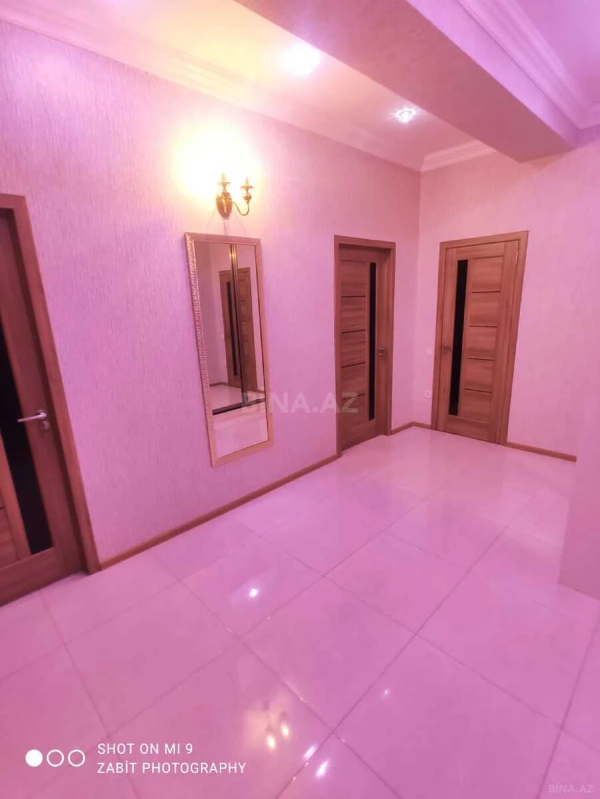 Kirayə verilir 2 otaqlı mənzil 80 m²