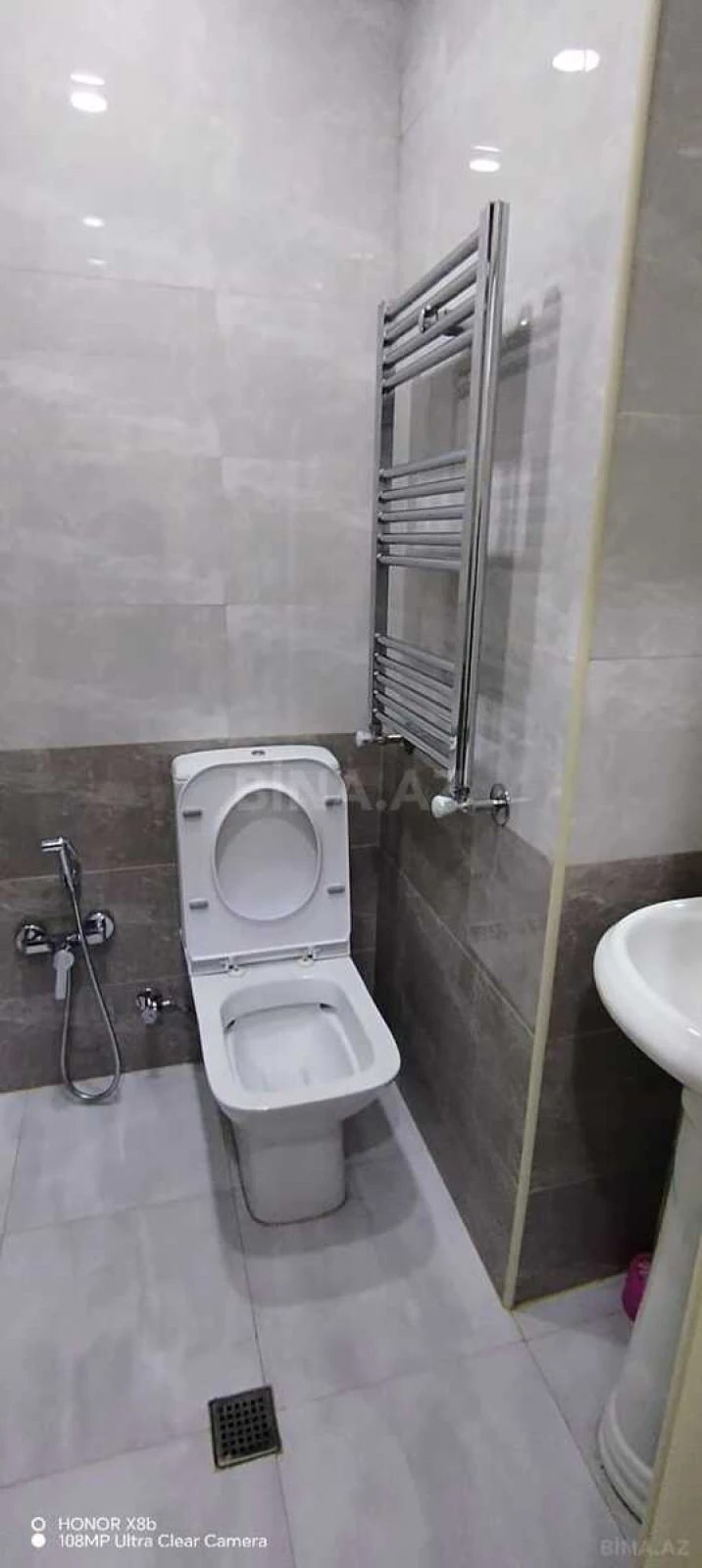 Kirayə verilir 2 otaqlı mənzil 45 m²