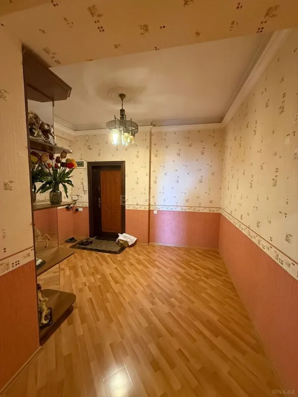 Satılır 3 otaqlı mənzil 120 m²
