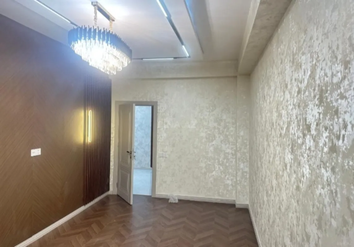 Satılır 2 otaqlı mənzil 63 m²