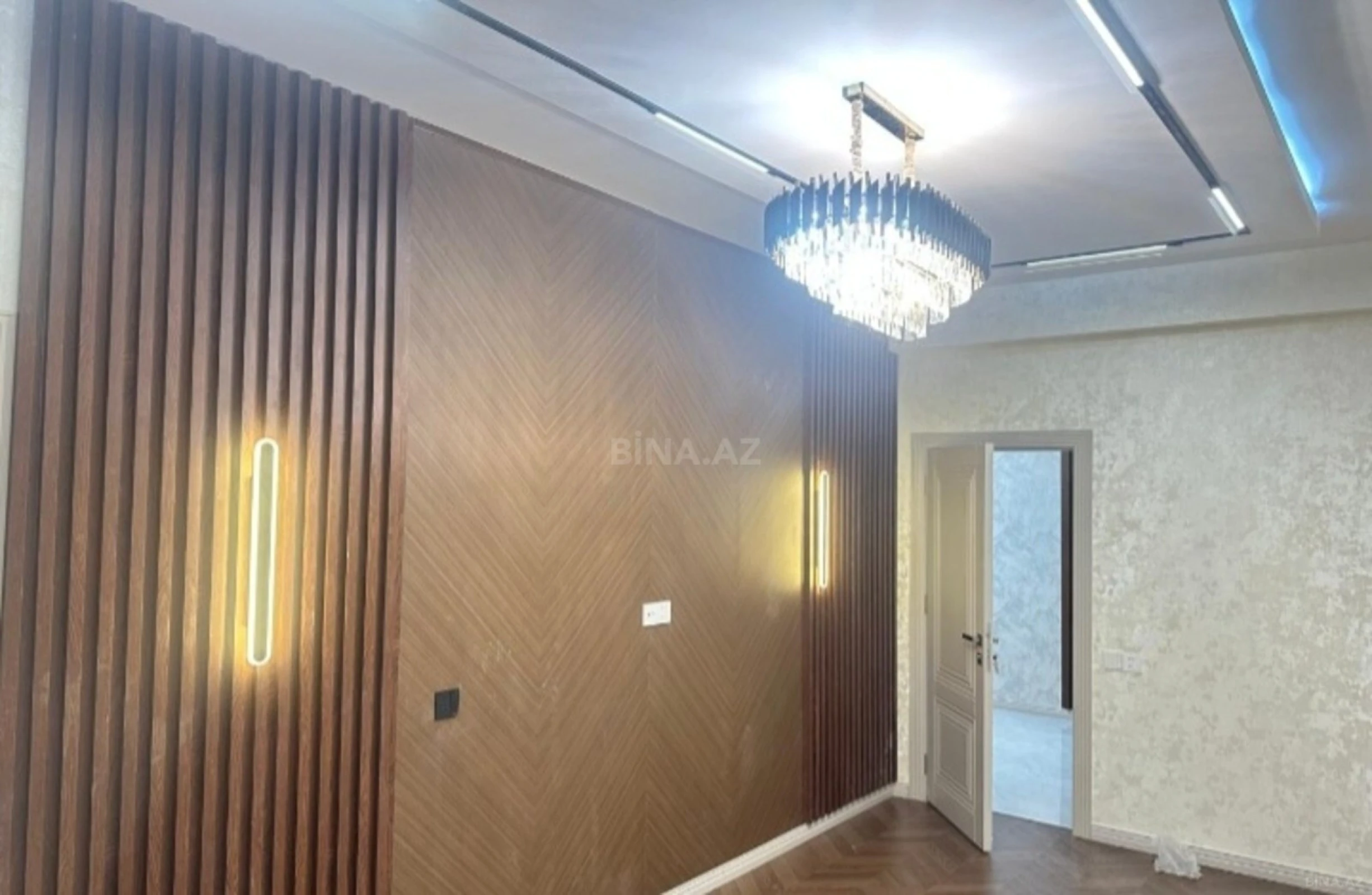 Satılır 2 otaqlı mənzil 63 m²