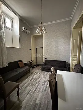 Kirayə verilir 2 otaqlı mənzil 50 m²