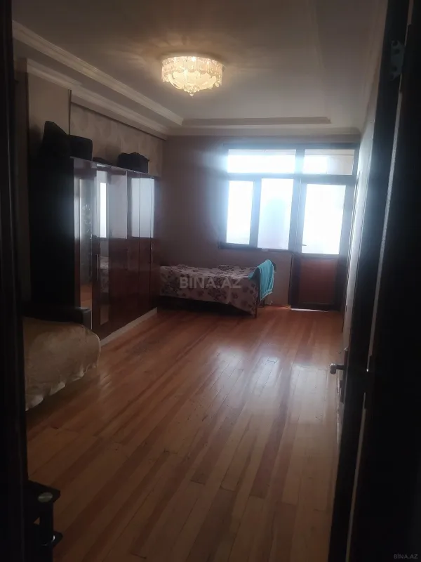 Kirayə verilir 3 otaqlı mənzil 95 m²