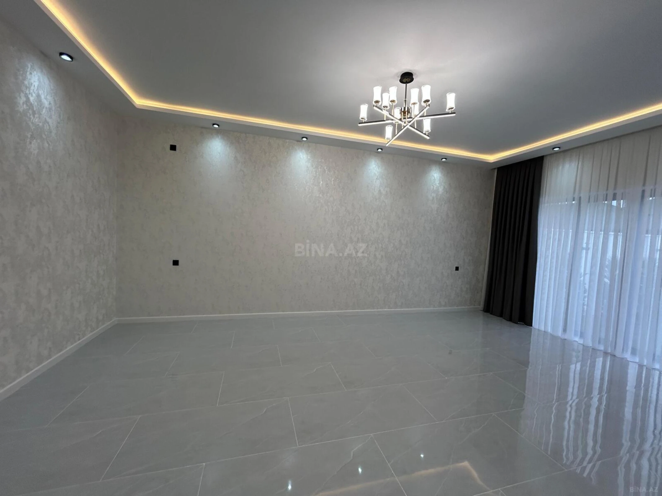 Satılır 5 otaqlı həyət evi 155 m²