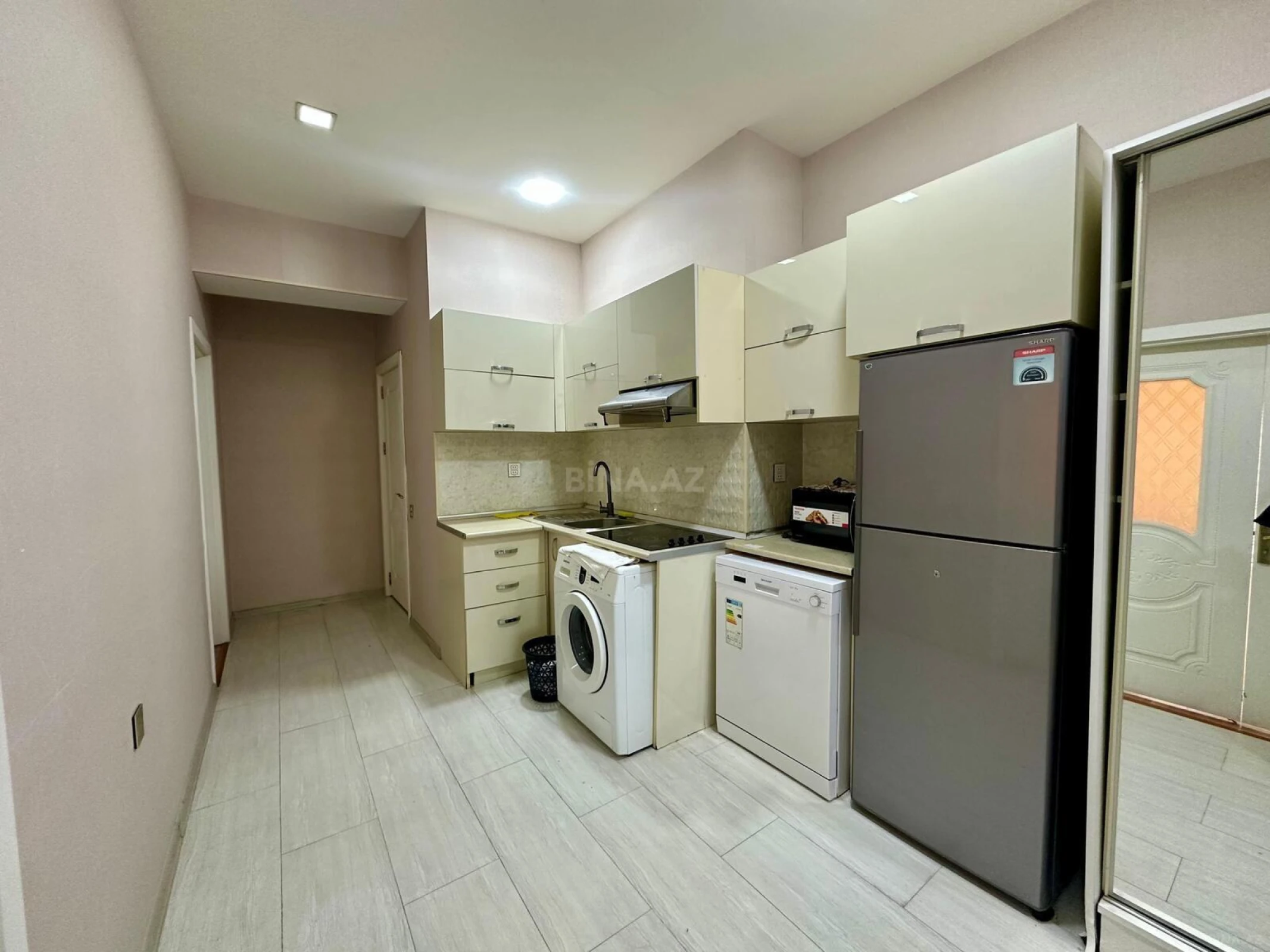 Satılır 3 otaqlı mənzil 120 m²