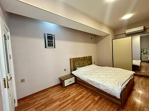Satılır 3 otaqlı mənzil 120 m²