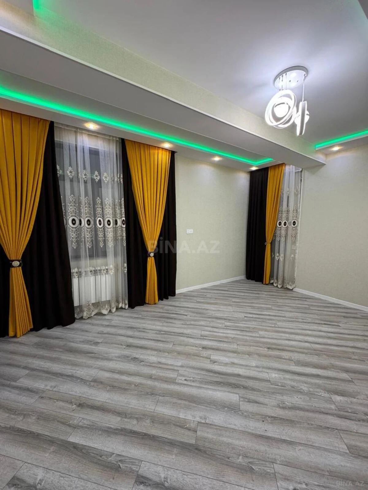Satılır 2 otaqlı mənzil 68 m²