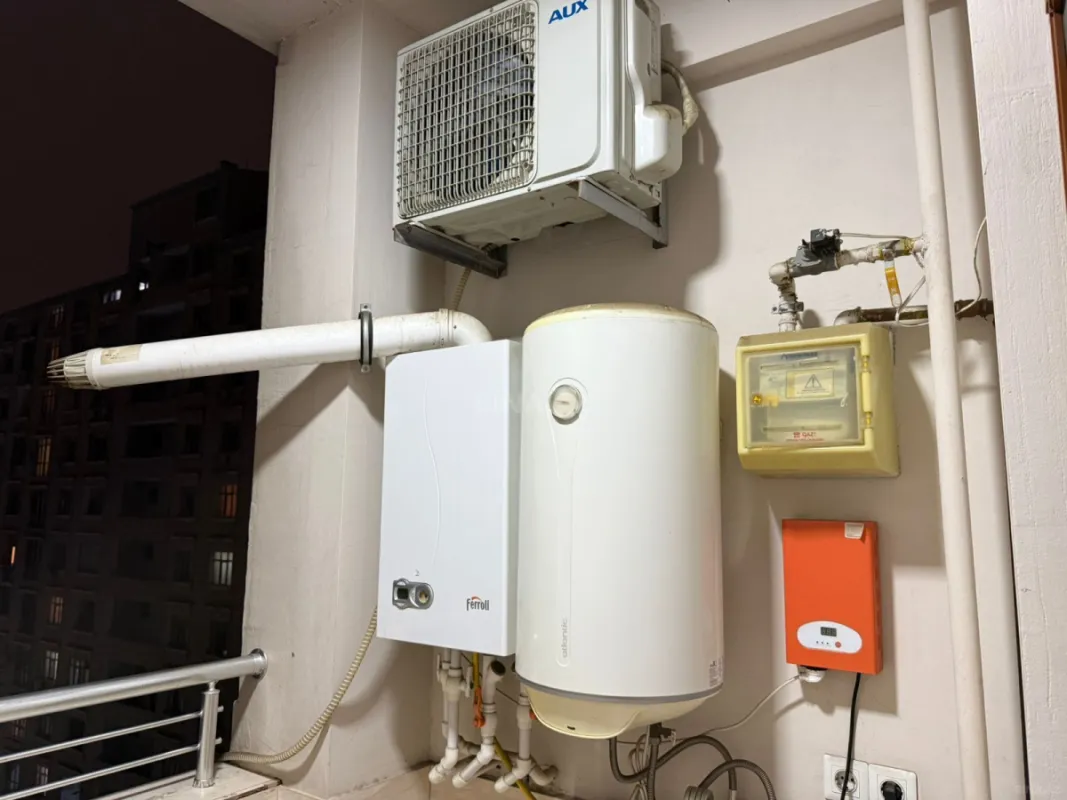 Kirayə verilir 2 otaqlı mənzil 85 m²