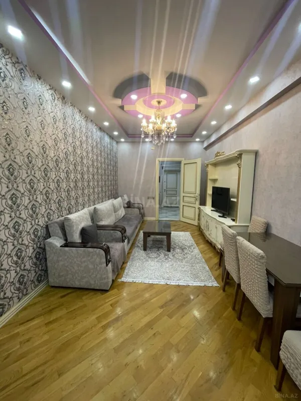 Kirayə verilir 2 otaqlı mənzil 70 m²