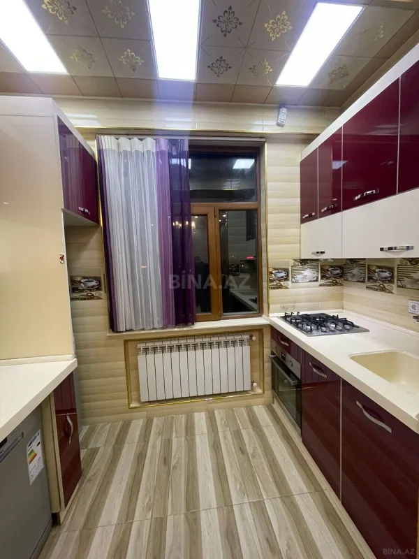 Kirayə verilir 2 otaqlı mənzil 70 m²