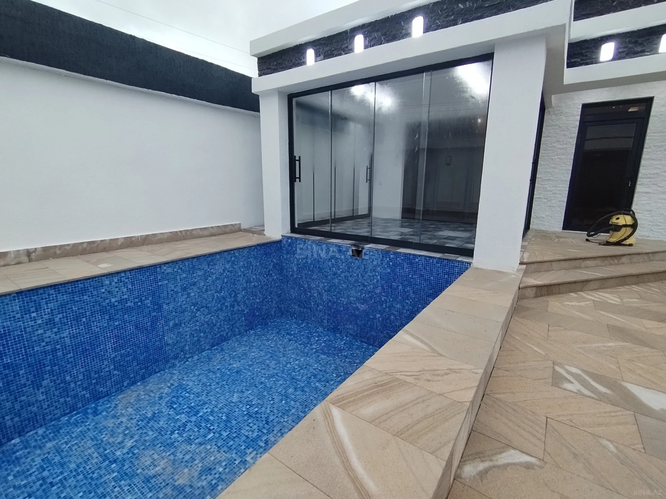 Satılır 4 otaqlı həyət evi 120 m²