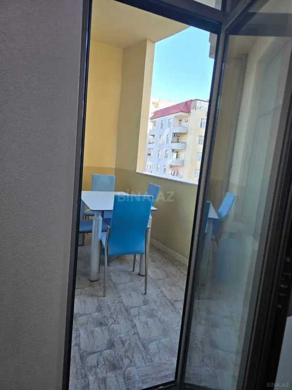 Kirayə verilir 3 otaqlı mənzil 175 m²